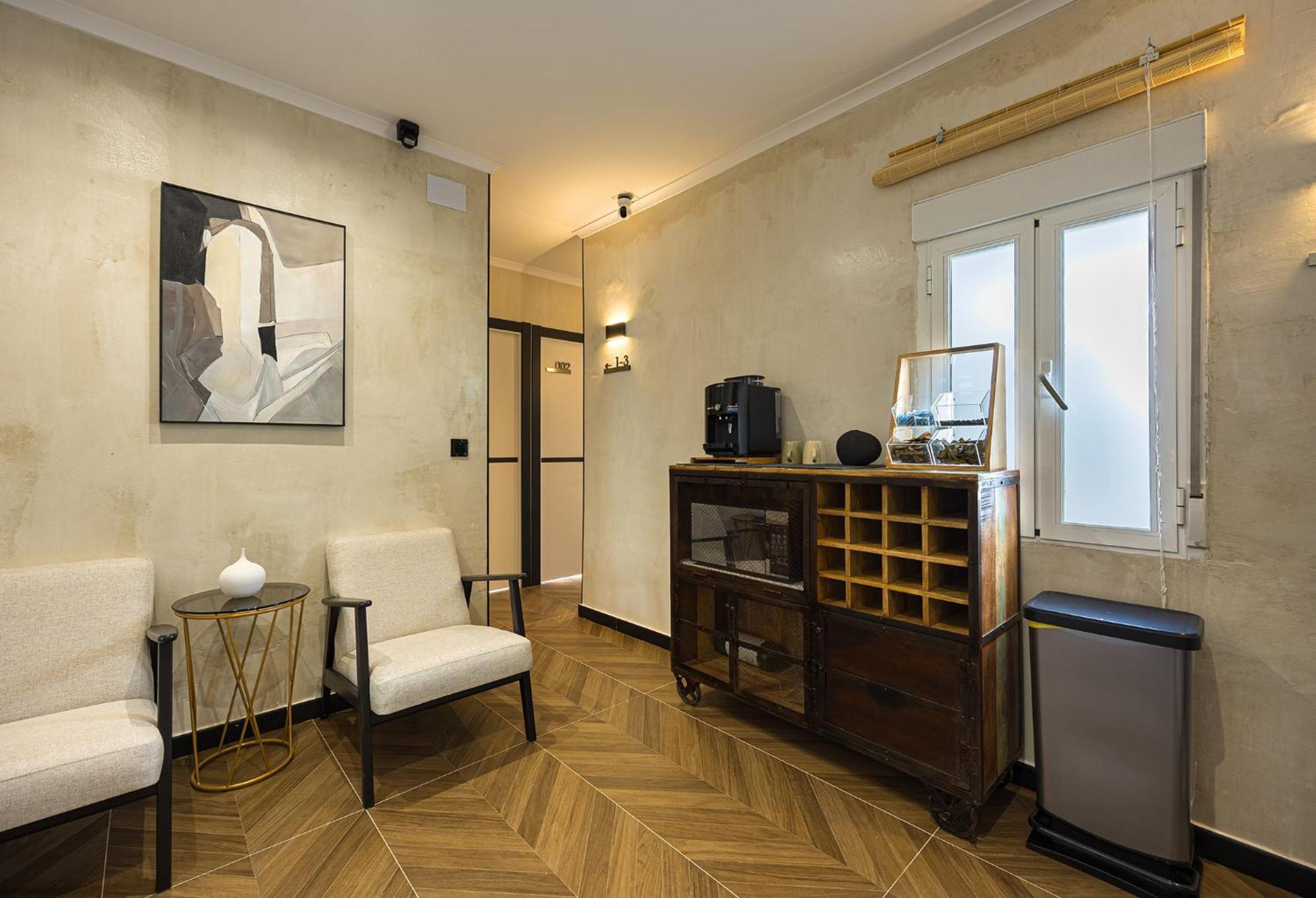 The Raimundo Apartahotel