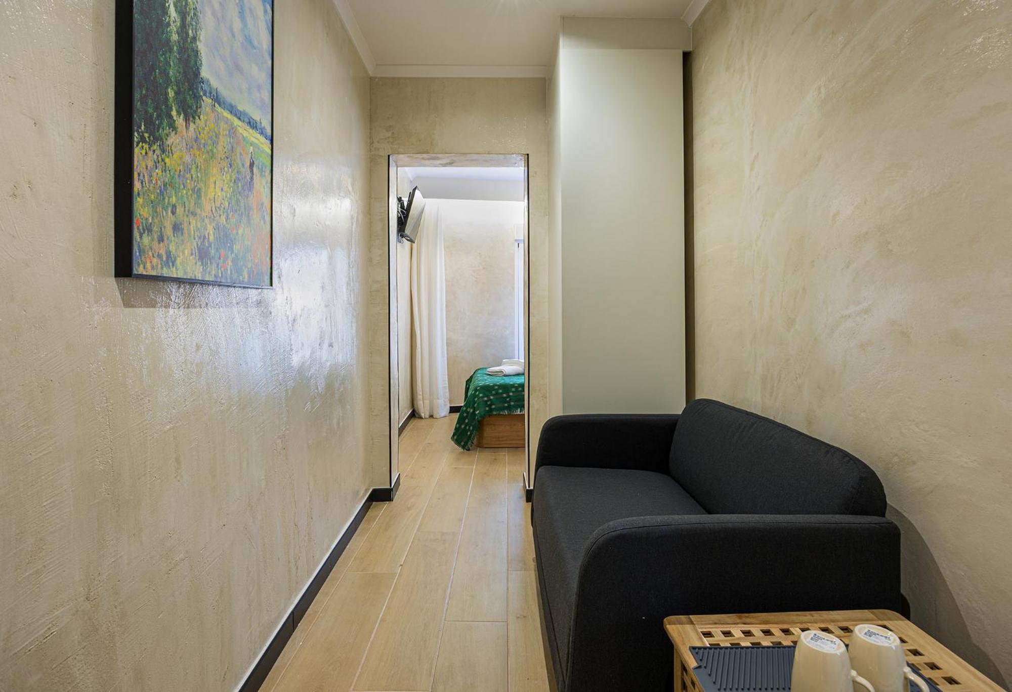 The Raimundo Apartahotel *