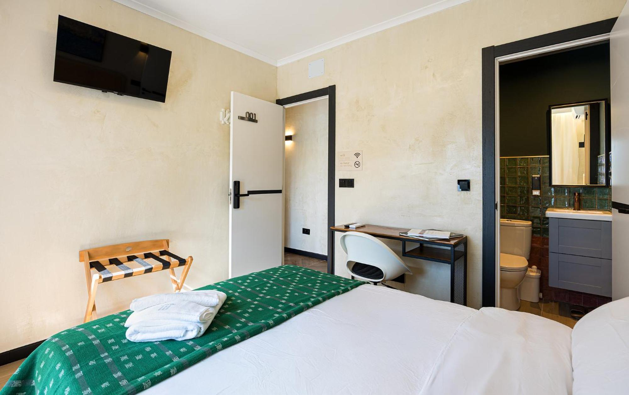 The Raimundo Apartahotel *
